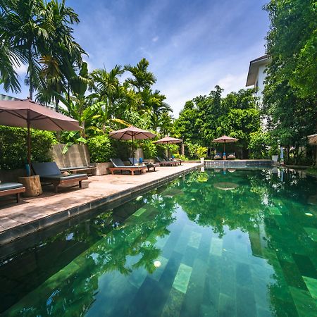 La Residence Blanc D' Angkor Сіємреап Екстер'єр фото