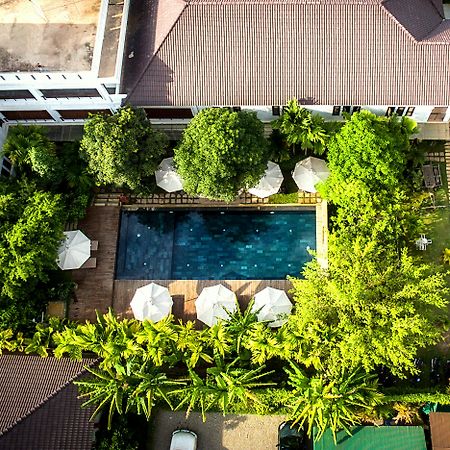 La Residence Blanc D' Angkor Сіємреап Екстер'єр фото